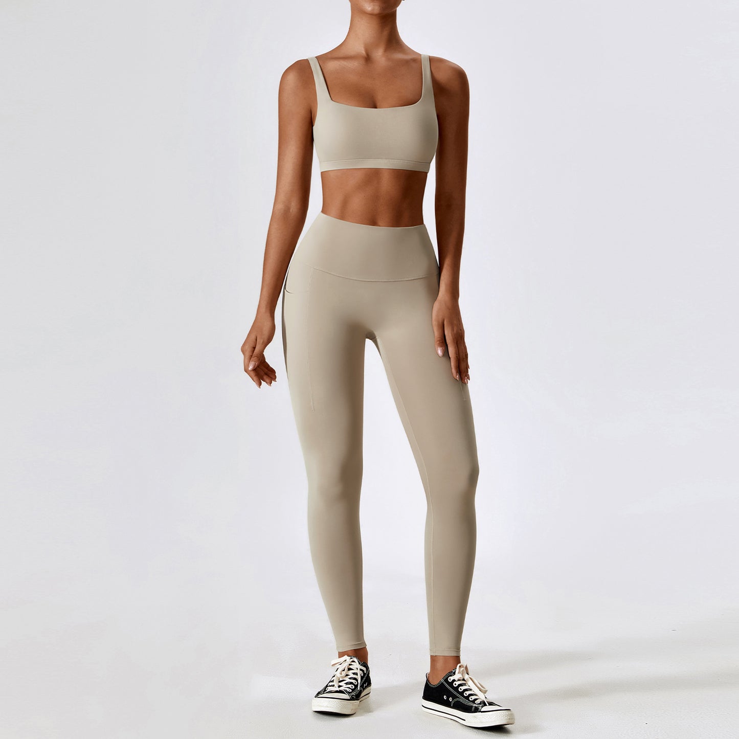 Quick Drying Nude Feel Yoga Clothes Push up Beauty Back Workout Clothes Pocket Hip Raise Skinny Sports Suit