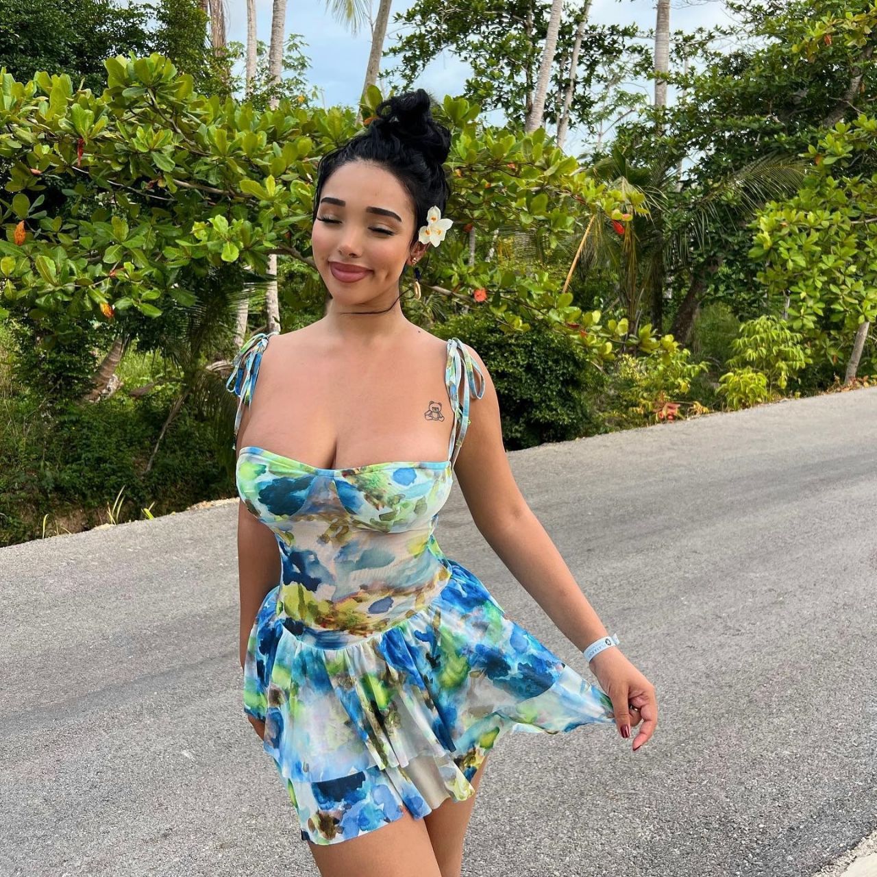 Printed Sexy Chest Wrap Spaghetti Strap Ruffle Short Holiday Dress Women Dress